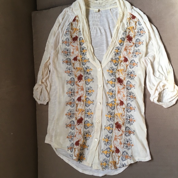 Anthropologie TINY Embroidered Button Down Blouse - Picture 8 of 16